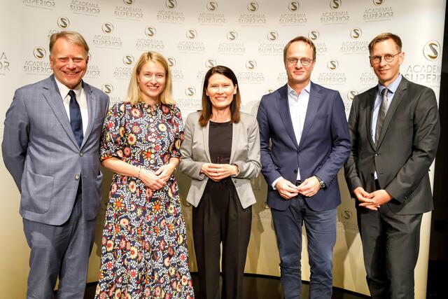 Klaus Pöttinger, Christine Haberlander, Cordula Heckmann, Markus Hengstschläger und Moderator Thomas Winkler. | Foto: Academia Superior/wakolbinger