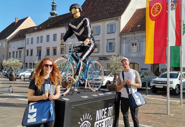 Das Projektteam machte auch im Herzen von Bad Radkersburg Station.  | Foto: KFV