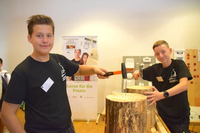 Beim Poly Stockerau konnte man die Feinmotorik testen. | Foto: Sandra Schütz