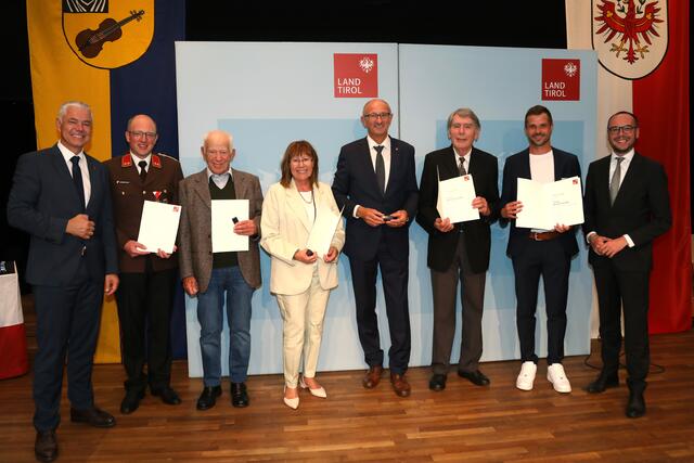 Die Geehrten aus Matrei | Foto: Land Tirol/Frischauf-Bild