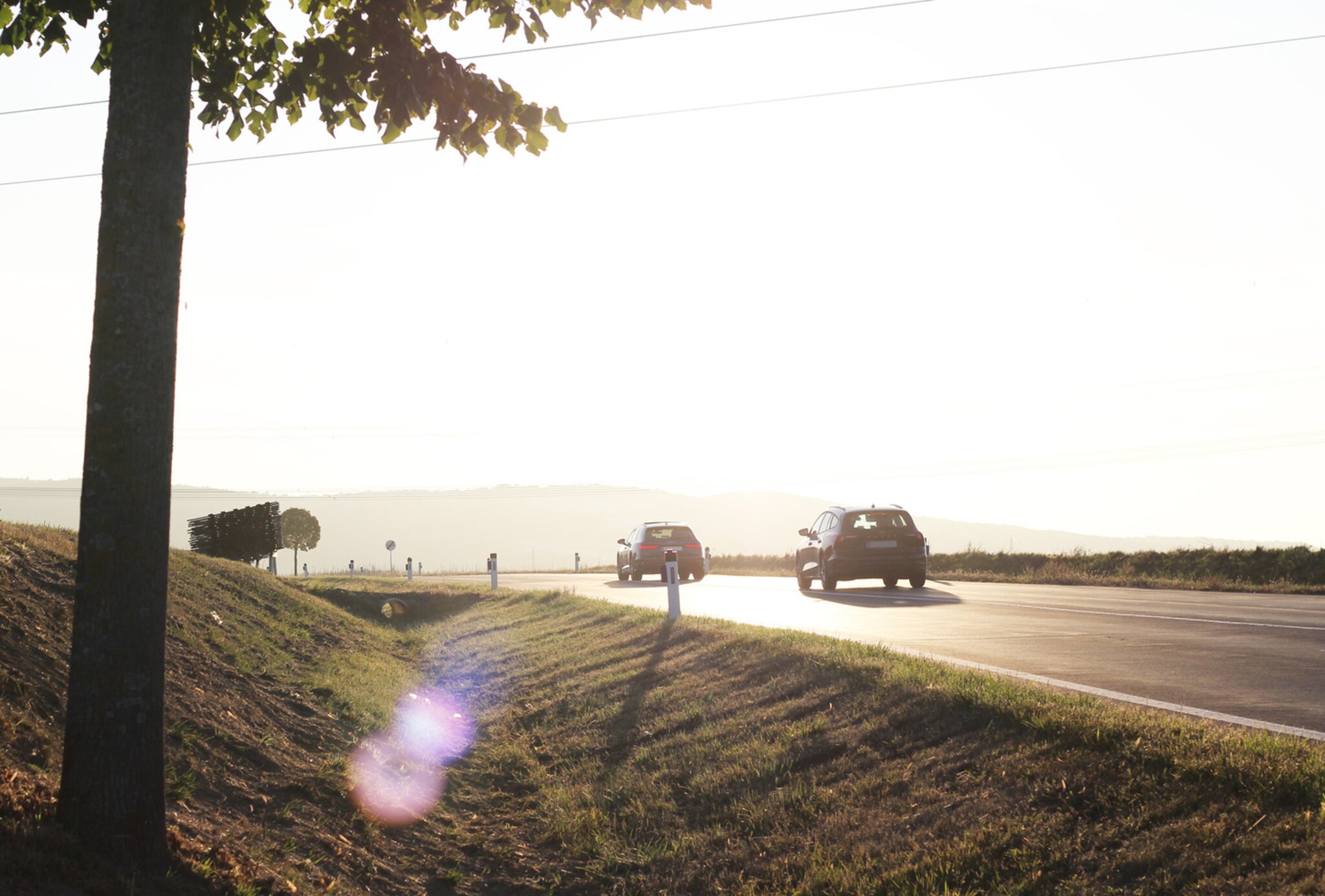 Sicher-unterwegs-bei-rutschigen-Stra-en-und-Nebel