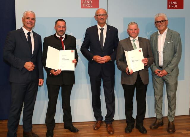 Die Geehrten aus Vals | Foto: Land Tirol/Frischauf-Bild