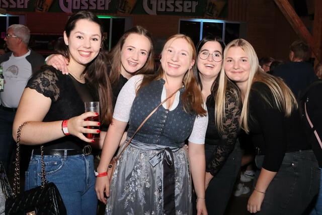Das Schardenberger Oktoberfest begeisterte auch in seiner 12. Auflage die Besucher. | Foto: Markus Bäumler/zema-medien.de