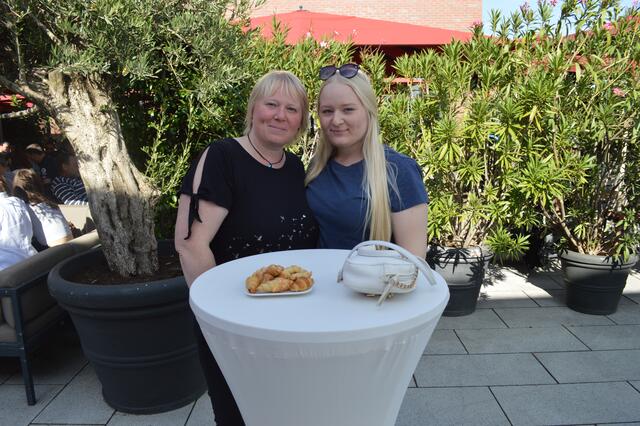 Sonja und Michelle Polak