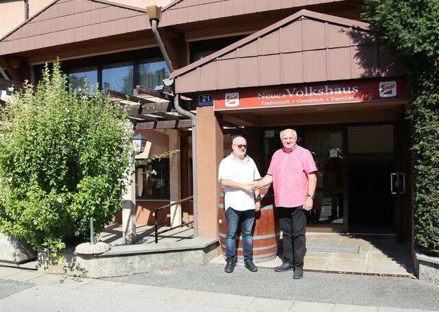 Franz Bruckner gemeinsam mit Bürgermeister Ernst Wendl. | Foto: Gemeinde Himberg