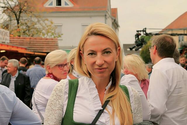 Dr. Juliane Bogner-Strauß