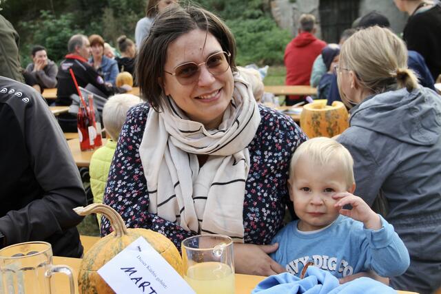 Der kleine Thommy war von den Aktivitäten noch etwas überfordert. | Foto: Friedrich Doppelmair