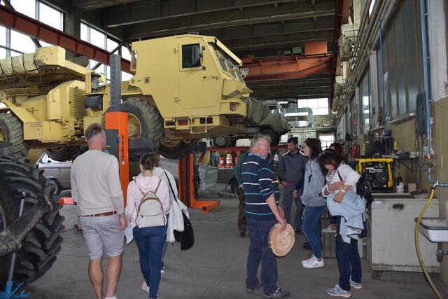 Großes Interesse auch in den Werkstätten | Foto: ÖBH, Petra Pollak