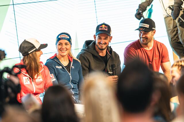 Ricarda Haaser, Lisa Hauser, Dominik Paris und Vincent Kriechmayr beim Startreff 2023. | Foto: Johannes Radlwimmer