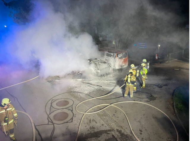 Fahrzeugbrand in Eugendorf | Foto: FF Eugendorf