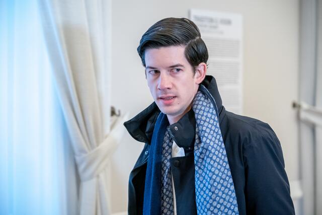 Bernhard Bonelli: Nach dem Studium und der Tätigkeit bei einem Unternehmensberatung kam er 2017 als  stellvertretender Kabinettschef insAußenministerium, bevor ihn Sebastian Kurz, als er Bundeskanzler wurde, zum stellvertretenden Kabinettschef in das Bundeskanzleramt geholt hat. Dort war er hauptsächlich für Koordinierung und Vorbereitung des Ministerrates zuständig. Zwei Jahre später wurde er  formal Kabinettschef Seit Anfang 2020 ist er wieder Kabinettschef im Bundeskanzleramt. | Foto: APA Picturedesk/Helmut Graf