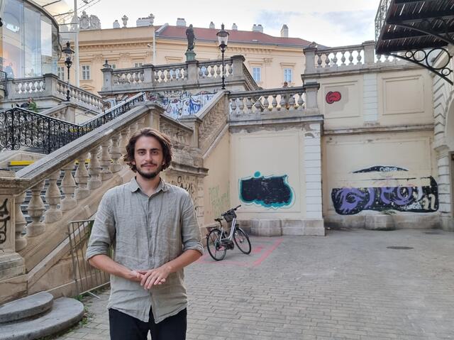 Die Grünen Mariahilf fordern einen barrierefreien Durchgang zur U2-Passage Museumsquartier.  | Foto: Grüne Mariahilf