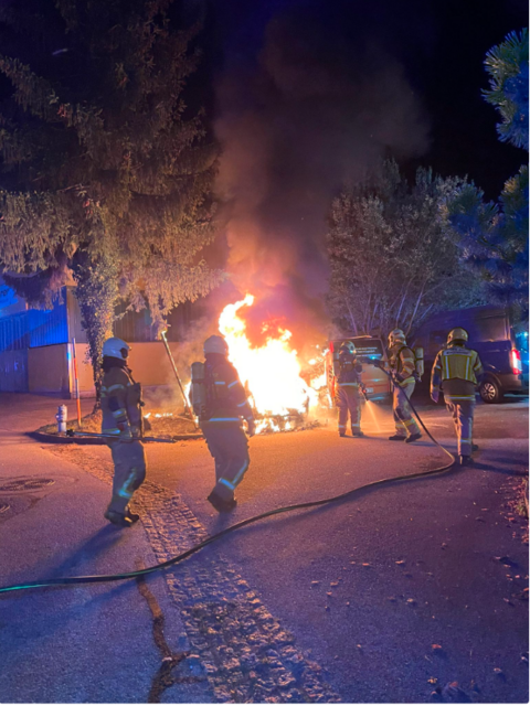 Fahrzeugbrand in Eugendorf | Foto: FF Eugendorf