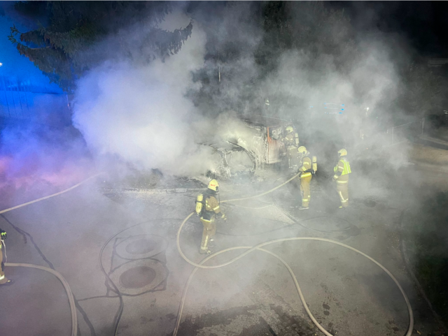 Fahrzeugbrand in Eugendorf | Foto: FF Eugendorf