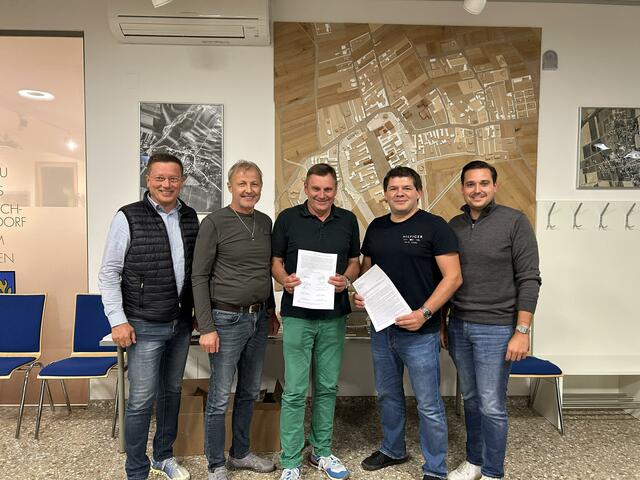 Bürgermeister fordern Bus- und Taxi-Verbesserungen: Bernhard Deutsch, Johann Trinkl, Johann Weber, Emmerich Zax jun., Thomas Behm (von links). | Foto: Gemeinde Bildein
