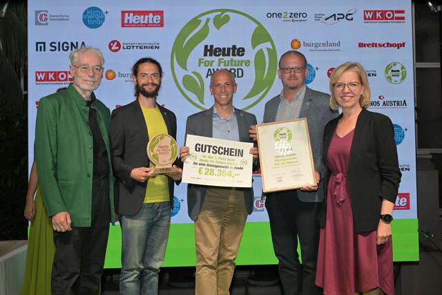 Hannes Zimmermann, Energiebeauftragter Christian Braun, Martin Söllner, Reinhard Skolek und Umweltministerin Leonore Gewessler. | Foto: Robert Harson