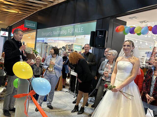 In Wels hat der Volkshilfe Revital-Concept-Store im Welas Park mit einer großen Modenschau eröffnet. | Foto: BRS