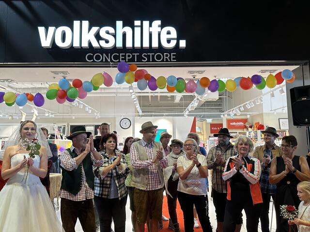 In Wels hat der Volkshilfe Revital-Concept-Store im Welas Park mit einer großen Modenschau eröffnet. | Foto: BRS