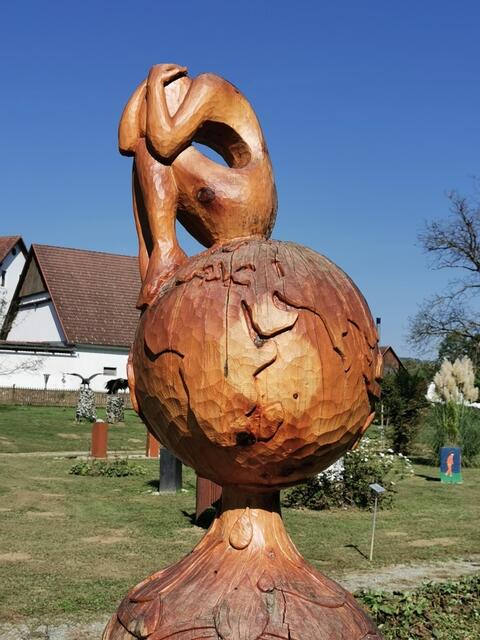 Auf dem Kunsttrail Region Gleisdorf soll man regionale Kunst an der frischen Luft entdecken können. | Foto: Hermine Arnold