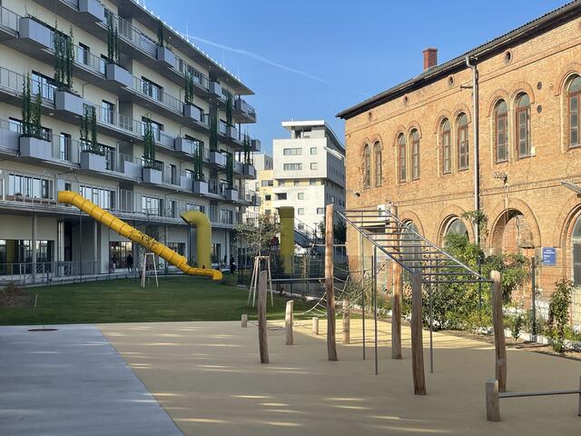 Der Campus entstand auf einem alten Gelände der ÖBB. | Foto: Fabian Franz