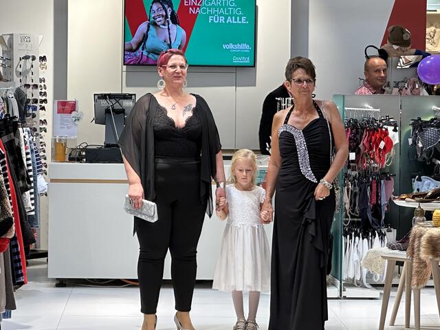 In Wels hat der erste Volkshilfe Revital-Concept-Store im Welas Park mit einer großen Modenschau eröffnet. | Foto: BRS