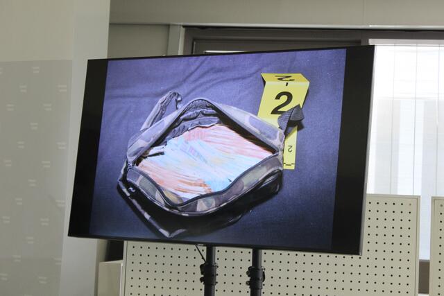 Bei der Hausdurchsuchung wurde ein Betrag von über 100.000 Euro sichergestellt. | Foto: Vanessa Huber/LKA NÖ