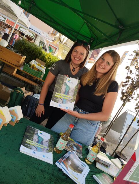 Der neue KLAR Kalender am Naturparkstand