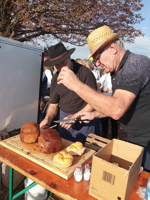 Foto: Fahnenschwinger Neckenmarkt