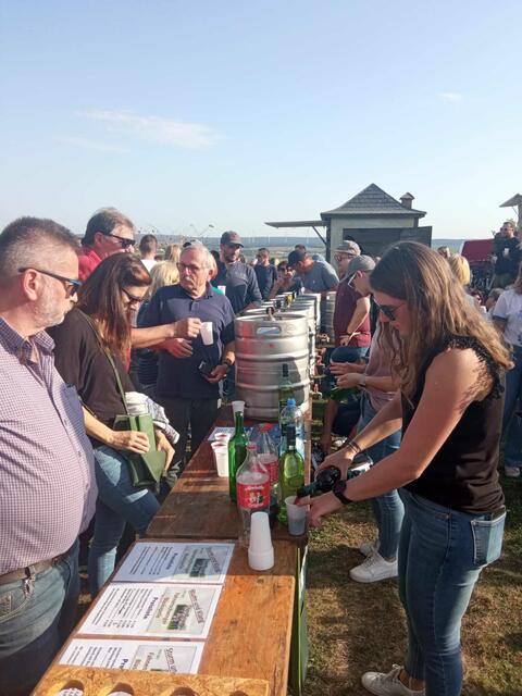 Foto: Fahnenschwinger Neckenmarkt