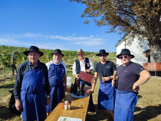 Foto: Fahnenschwinger Neckenmarkt