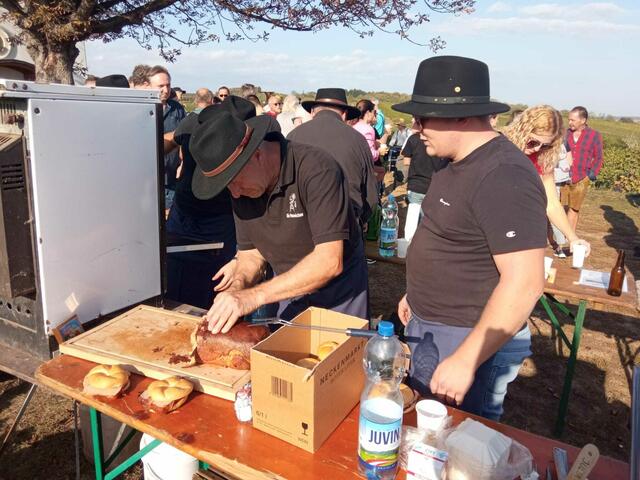 Foto: Fahnenschwinger Neckenmarkt