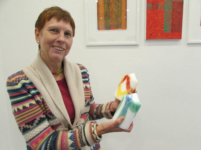Hilde Chistè hat umfassende Werke, die derzeit im Kunstraum Pettneu gezeigt werden. 