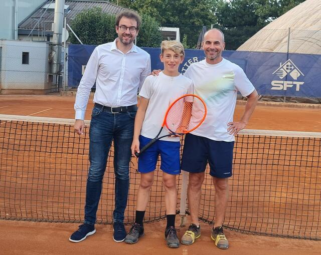 Conrad Miller, Marcel Jelinek und Better Tennis-Obmann Wolfgang Koschek. | Foto: ASVÖ-NÖ