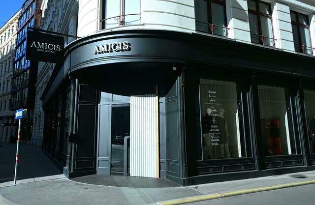 Nach zwei "Rammbock"-Einbrüchen wurde in eine Boutique in der Wiener City ein weiteres Mal eingebrochen. (Archiv) | Foto:  HELMUT FOHRINGER / APA / picturedesk.com