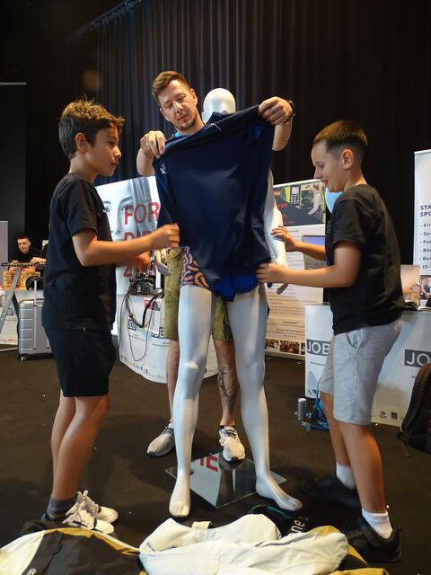 Genau das konnte bei Sport Bründl unter fachmännischer Anleitung ausprobiert werden. | Foto: Sarah Braun