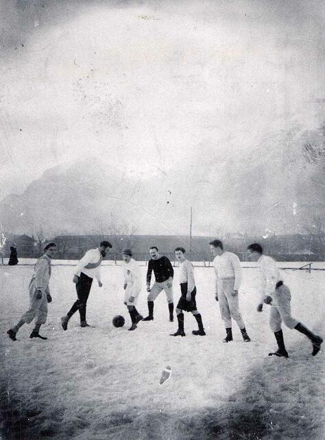 Schon im Jahre 1903 wurde in Innsbruck Fußball gespielt. | Foto: Foto: Stadtarchiv Innsbruck