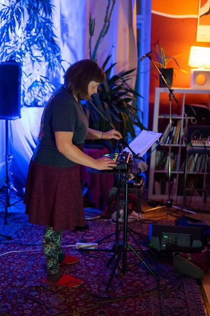 Musikact "Daria" spielte zur Eröffnung des ersten Grazer Freiraumfests im Spektral. | Foto: Maria Schneider