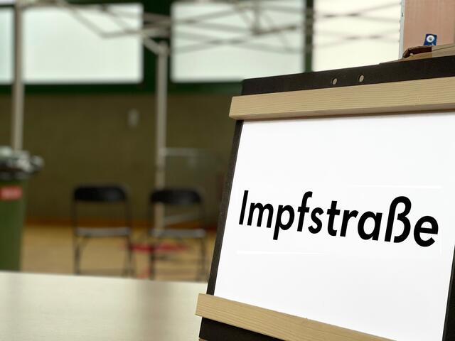 Ein vom Rotes Kreuz Salzburg zur Verfügung gestelltes Symbolbild einer Impfstraße. | Foto: Rotes Kreuz Salzburg