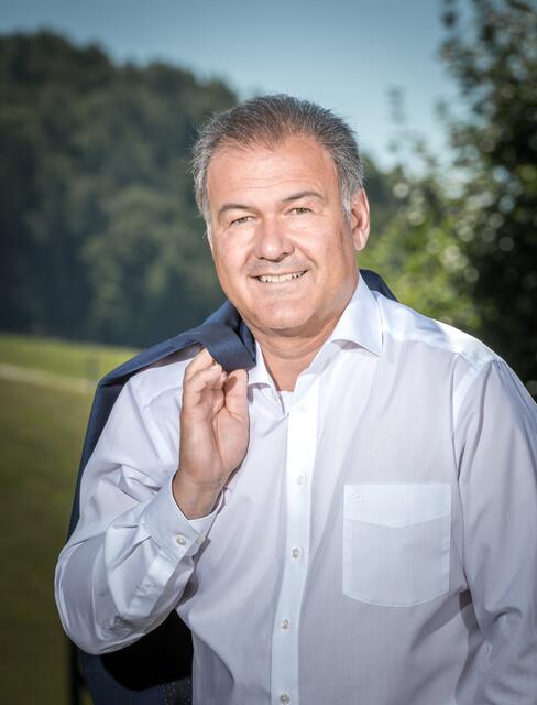 Günter Riedenbauer, Nova-Geschäftsführer, plädiert für den Bau der neuen B70. | Foto: Nova