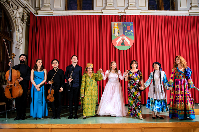 Am 19. Oktober dreht sich im Odeon Theater alles um Maria Callas. Auf der Bühne steht das Adam-Ensemble. | Foto: Adam Ensemble
