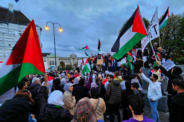 Die Antisemitismus-Meldestelle der Israelitischen Kultusgemeinde Wien berichtet über eine "signifikante" Häufung von Vorfällen mit Israel-Bezug. | Foto: ALEX HALADA / picturedesk.com