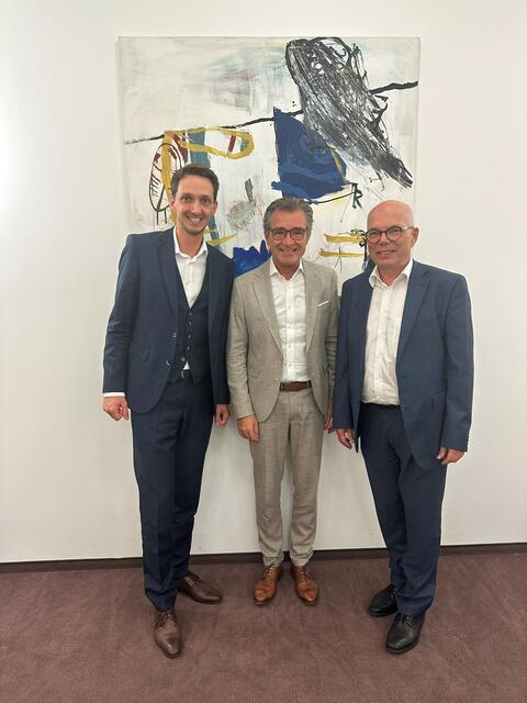 Von links: Manuel Kienbacher (Investment Manager, Invest AG), Franz Reitbauer (Gründer und Geschäftsführer, Lithos Crop Protect GmbH) und Andreas Szigmund (Vorstand, Invest AG). | Foto: Invest Unternehmensbeteiligung AG