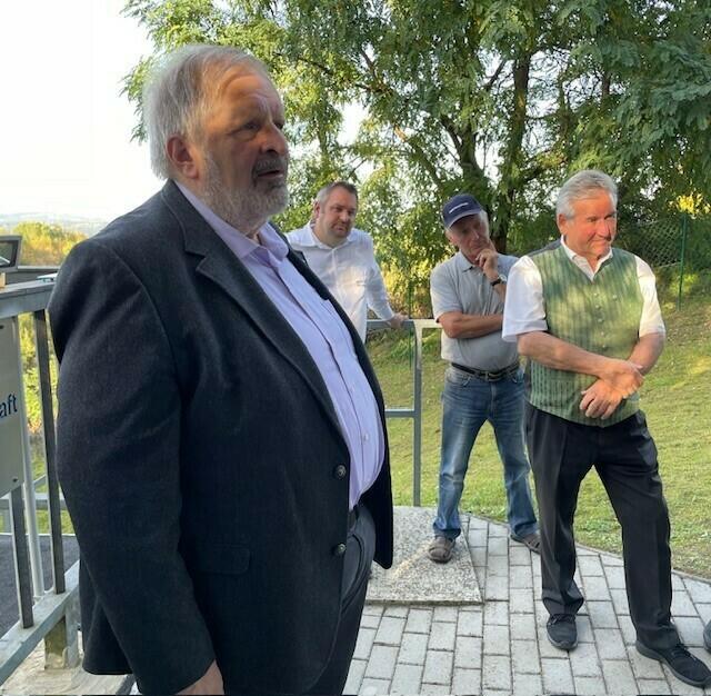 Rosenberg-Obmann Hugo Orgl präsentierte die Neuerungen am Zirknitzberg. | Foto: Wutte