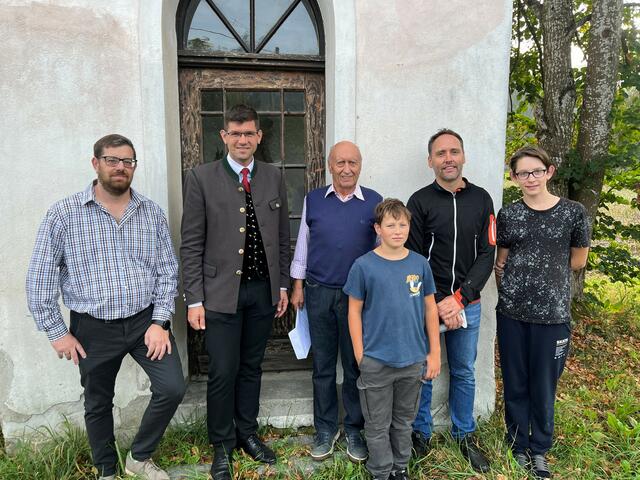 Familie Klaus mit Landeshauptmann-Stellverteter Martin Gruber | Foto: Büro LHStv. Gruber