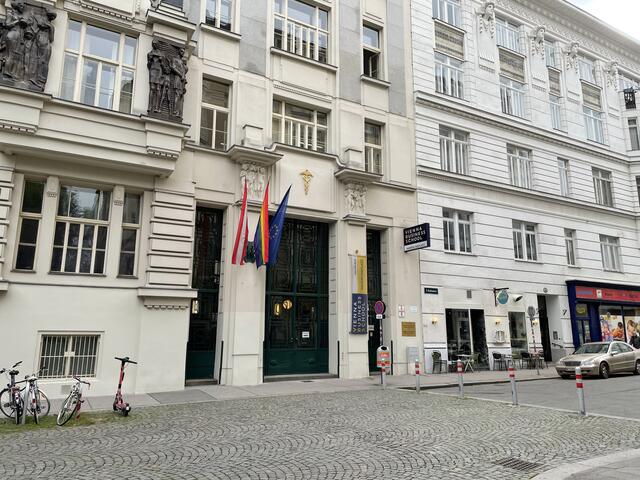 Die Schule in der Josefstadt.  | Foto: Miriam Al Kafur