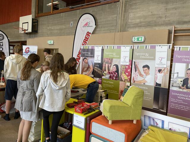 Verschiedene Werkboxen boten Einblicke in unterschiedliche Lehrberufe | Foto: Reinhard Posch