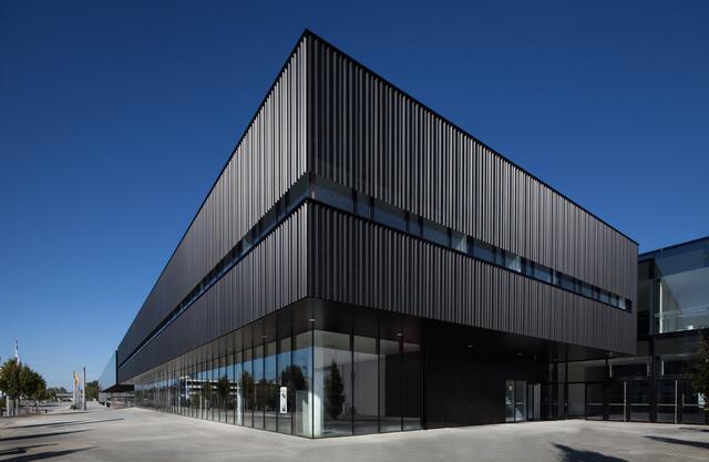 Mit Verkehrsmodellen wurden zusätzliche 12.300 Einzelfahrten pro Tag für die "Messebahn" errechnet. | Foto: Christof Reich