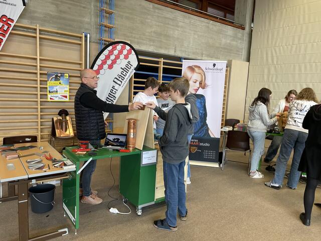 Das Interesse auf beiden Seiten war groß. | Foto: Reinhard Posch