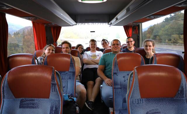 Und los geht die Reise mit dem Bus! | Foto: Musikverein Mischendorf