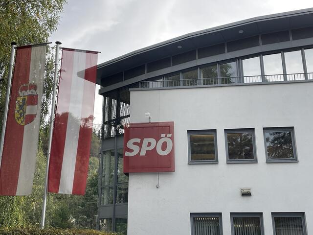 Im Haus der SPÖ in der Stadt Salzburg fand heute Mittag die Pressekonferenz zur wissenschaftlichen Evaluierung des Projekts "S-Link" statt.  Die SPÖ stellt sich derzeit als einzige politische Partei klar gegen das enorm teure Verkehrsprojekt. | Foto: Carmen Kurcz
